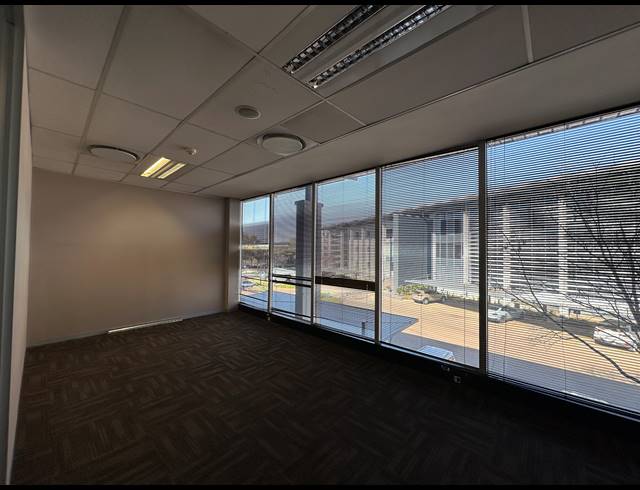 509.30M² OFFICE TO LET IN HIGHVELD